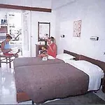 Otel International