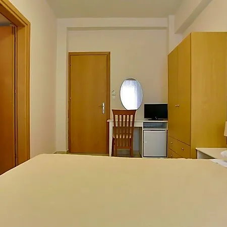 Otel International 3*