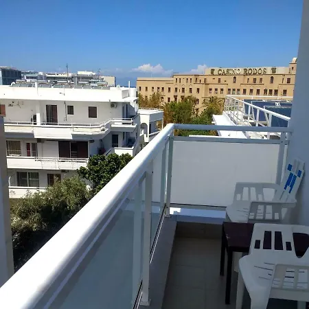 International Ξενοδοχείο 3*