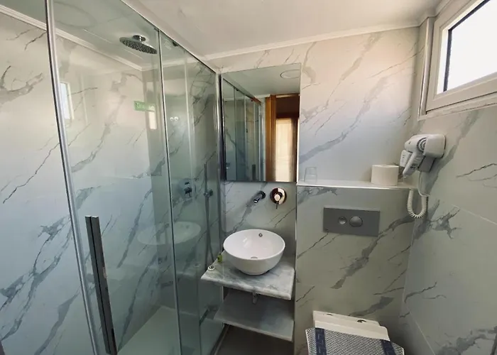 International 3* Rhodes City