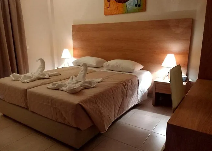 International Otel 3*