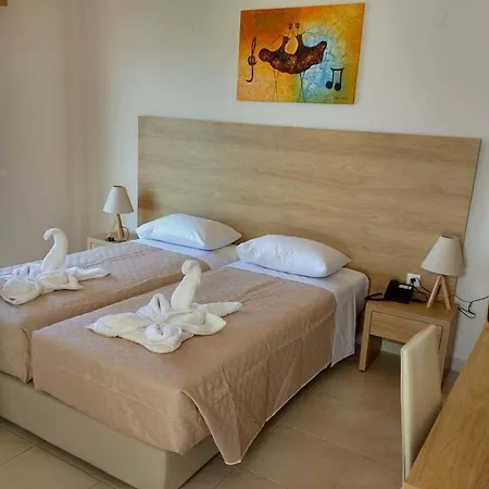 International 3* עיר רודוס