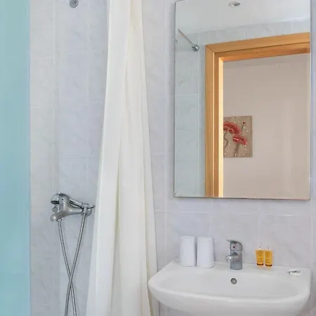 فندق International